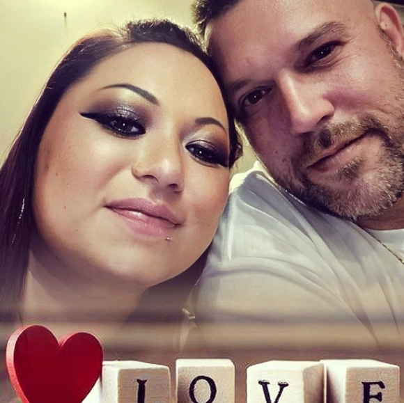 Meet your Posher, Nicole - Picture 1 of 1